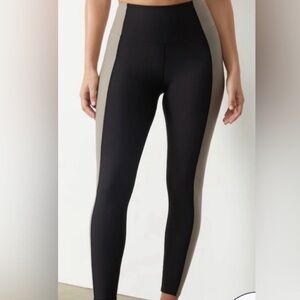 Abercrombie YPB Black and Gray Active Leggings
